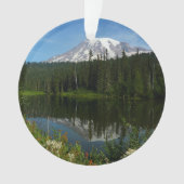 Rainier Lake Reflektion mit Wildblumen Ornament (Vorderseite)