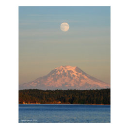 Rainier mit Vollmond Fotodruck