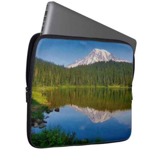 Rainier und Reflection Lake Laptopschutzhülle (Vorne Rechts)