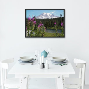 Rainier und Wildblumen Foto Glossage Poster