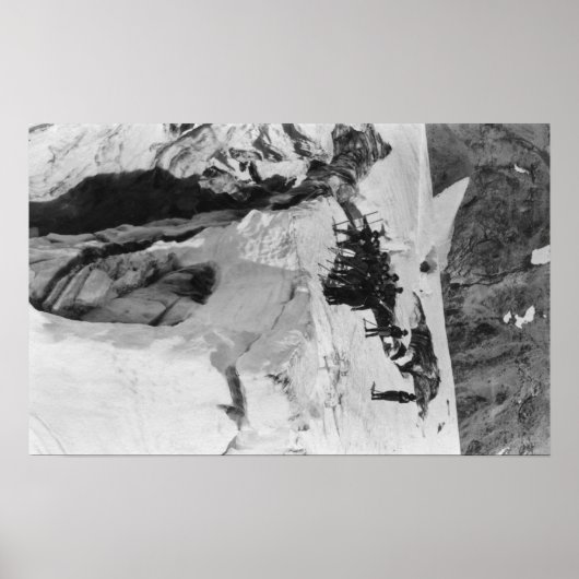 Rainier, WA Nisqually Glacier Climbers Poster (Vorne)