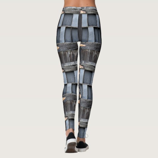 Rainy Day Country Blue Barn Leggings (Rückseite)