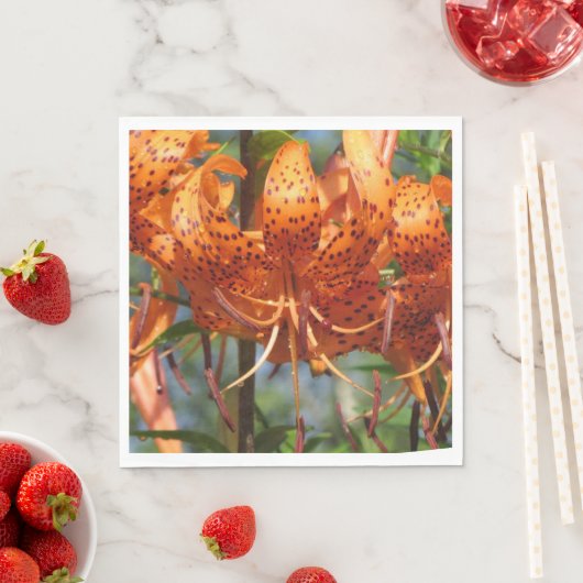 Rainy Day Tiger Lilies Serviette (Beispiel)