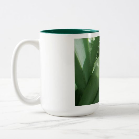 Rainy Spring Zweifarbige Tasse (Links)