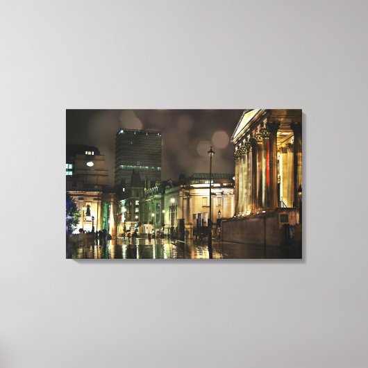 Rainy Trafalgar Square Leinwanddruck (Vorderseite)