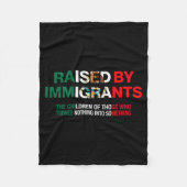 Raised By Immigrants - Mexican American Pride (on Fleecedecke (Vorderseite)