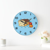 Raisin Bread Loaf and Red Apples Große Wanduhr (Zuhause)