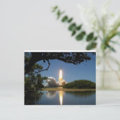 Raketenexplosion in die Weltraumpostkarte Postkarte (Stehend Vorderseite)