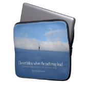 Ralph Waldo Emerson Inspiration Zitat "Trail" Laptopschutzhülle (Vorderseite Links)