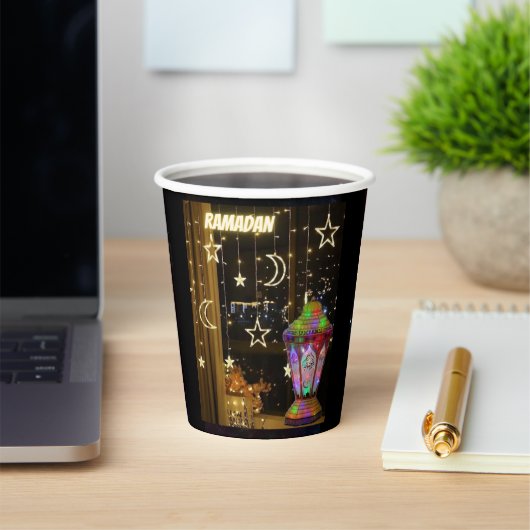 Ramadan-Laterne.    Pappbecher (InSitu)