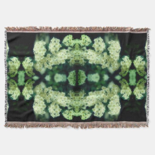 Rambling Wild White Roses Abstrakt Decke (Vorderseite)