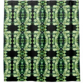 Rambling Wild White Roses Abstraktes Muster Duschvorhang (Vorderseite)