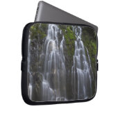 Ramona Falls in Clackamas Landkreis, Oregon Laptopschutzhülle (Vorne Rechts)
