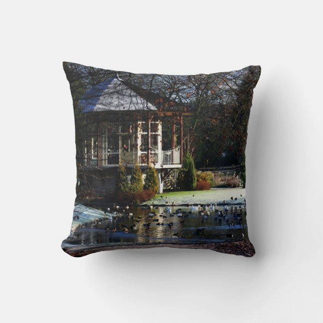 Rams Woerthe Tee House tpcnm Kissen (Vorderseite)