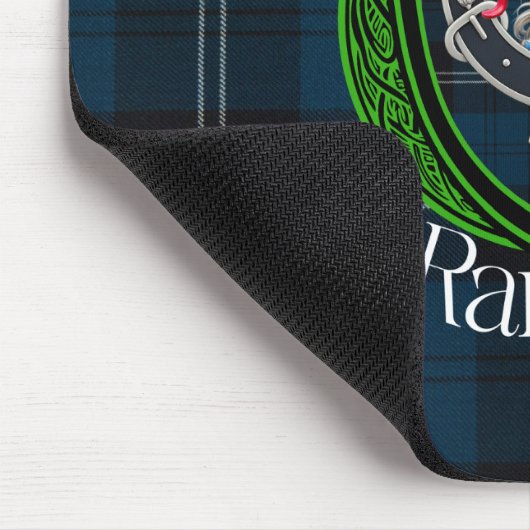 Ramsay Scottish Clan Tartan and Crest  Mousepad (Ecke)