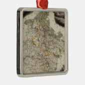 Randabbildungen Silbernes Ornament (Rechts)