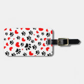 Random Cartoon Dog Paw Prints and Red Hearts Gepäckanhänger (Vorderseite horizontal)