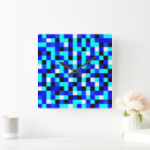 Random Checkered Pixel Art - Blau & Weiß Quadratische Wanduhr (Zuhause)