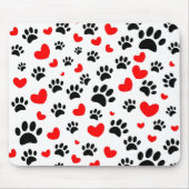 Random Dog Paw Prints und Rote Herzen Mousepad (Vorne)
