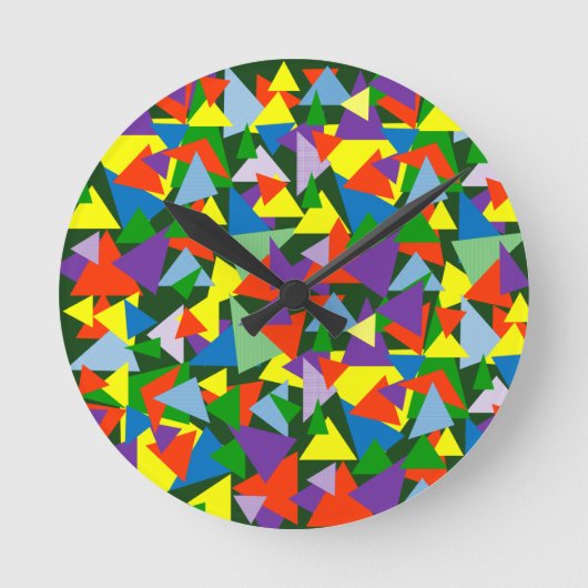 Random-farbige Dreiecke Runde Wanduhr (Vorderseite)