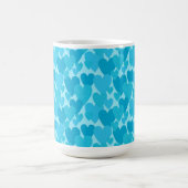 RANDOM SHADES OF AQUA HAND DRAWNTER HEARTS KAFFEETASSE (Mittel)