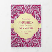 Rani Pink Paisley Indian Peacock QR Code Wedding Dreifach Gefaltete Einladung (Cover)