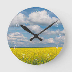 Rapsfeld & Wolken Runde Wanduhr
