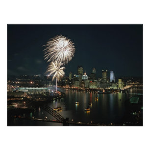 RARE-Pittsburgh at Night With Fireworks Fotodruck