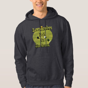 Rasenbowler machen das auf grüner, sonniger Ebene Hoodie