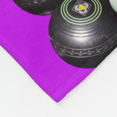 Rasenbowls Muster auf Lila, Fleecedecke (Ecke)