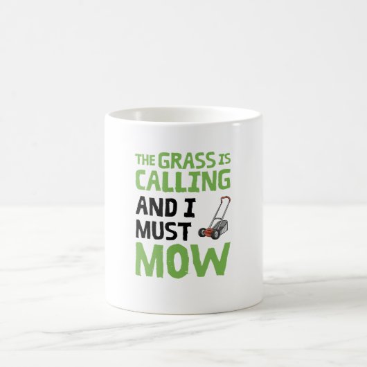 Rasenmäher - das Gras ruft und ich muss mähen Kaffeetasse (Mittel)