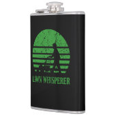 Rasenmäher Lawn Whisperer Gardener Geschenk Flachmann (Links)
