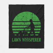 Rasenmäher Lawn Whisperer Gardener Geschenk Fleecedecke (Vorderseite)