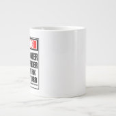 Rasenmäher-Traktorfahrer bei der Arbeit hart Jumbo-Tasse (Vorderseite)