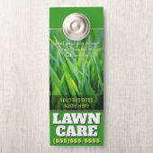 Rasenpflege. Maßgeschneiderte Werbeaktion Türanhänger (Auf Knauf)