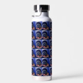 Rasenschüsseln, brauchen Hand, Trinkflasche (Rechts)