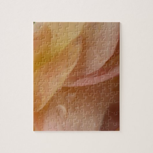 Rasierropfen auf Rose Petals Pink Peach Floral Puzzle (Vertikal)