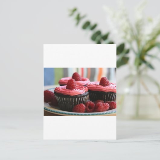 Raspberry Cupcakes Postkarte (Stehend Vorderseite)