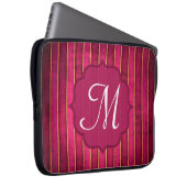 Raspberry Gold Stripe Mod Monogram 15" Notebook-Ge Laptopschutzhülle (Vorne Rechts)