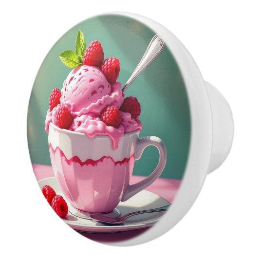 Raspberry Ice Cream in a Pink Coffee Cup Keramikknauf (Rechts)
