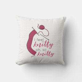 Raspberry Jam I Feel Knitty, Oh, so Knitty Kissen