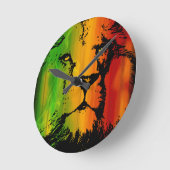 Rasta Lion Runde Wanduhr (Winkel)