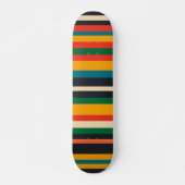 Rastafarian Multi Color Modern Stripes Muster Skateboard (Vorne)