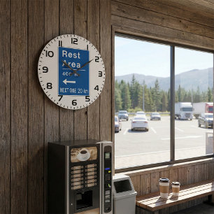 Rastplatz 400m linker Straßenverkehrszeichen Große Wanduhr