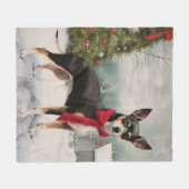 Rat Terrier Dog im Schnee Weihnachten Fleecedecke (Vorderseite (Horizontal))