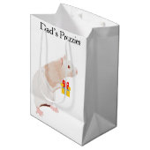 Rat Waiter surreal Medium Geschenktasche Mittlere Geschenktüte (Vorderseite Schrägansicht)