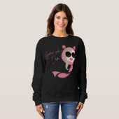 Rate mal, wer ich bin - der weiße Lotus Sweatshirt (Vorne ganz)