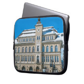 Rathaus in St. Moritz Laptopschutzhülle (Vorderseite Links)