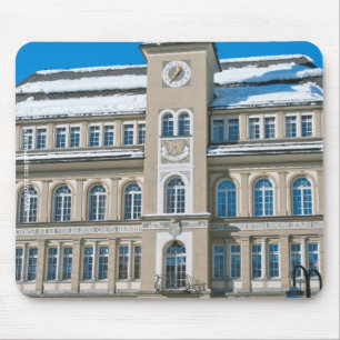 Rathaus in St Moritz, Schweiz Mousepad