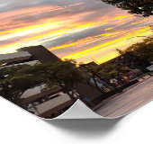 Rathaus und Sonnenuntergang Poster (Ecke)